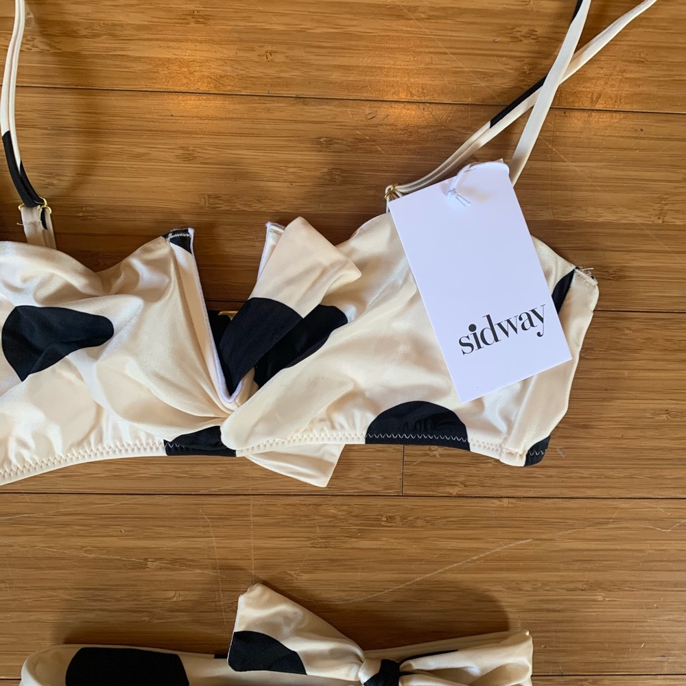 New Sidway Swim two piece XS/S, worn once - Picture 6 of 6
